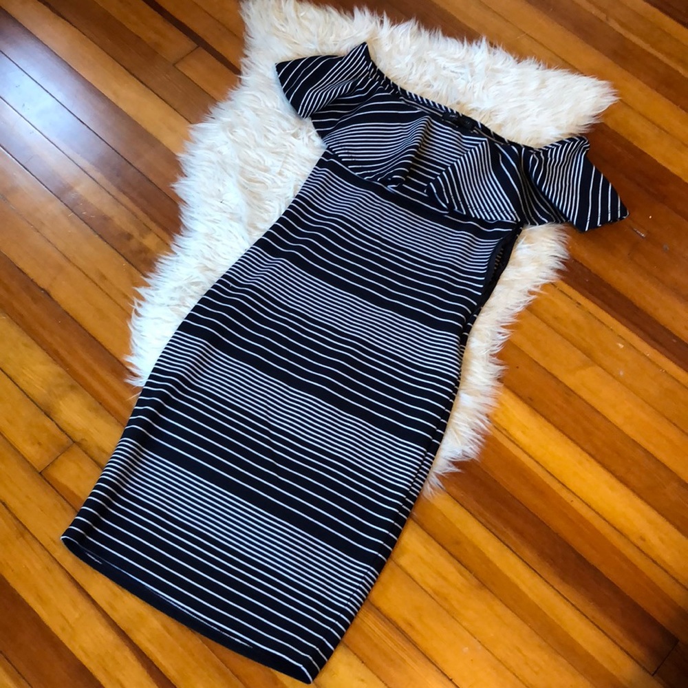 Body con off shoulder striped dress